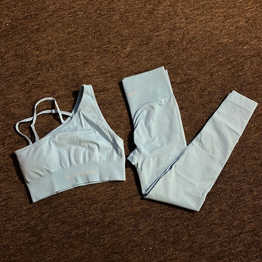 Seamless legging outfit